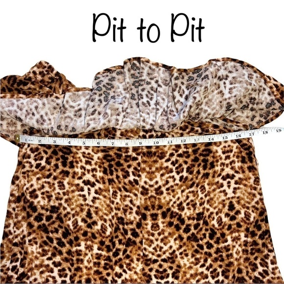 Entro Boutique Leopard Catimal Animal Print Off The Shoulder Top Blouse Size M - Picture 15 of 17